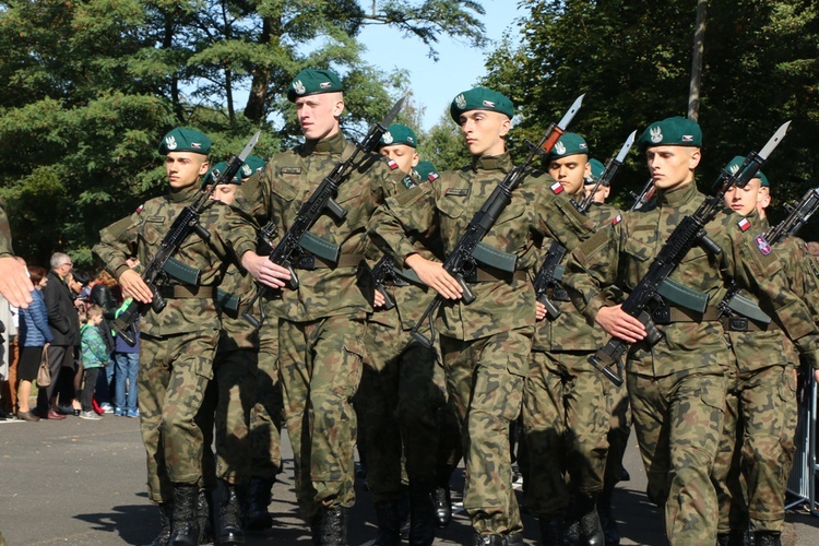 Przysięga wojskowa podchorążych Akademii Wojsk Lądowych 2019