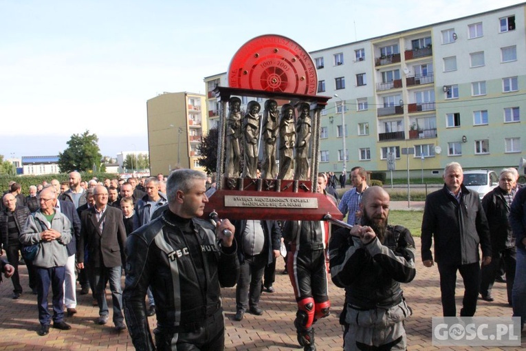 VII Pielgrzymka Mężczyzn do sanktuarium Pierwszych Męczenników Polski w Międzyrzeczu - cz. I