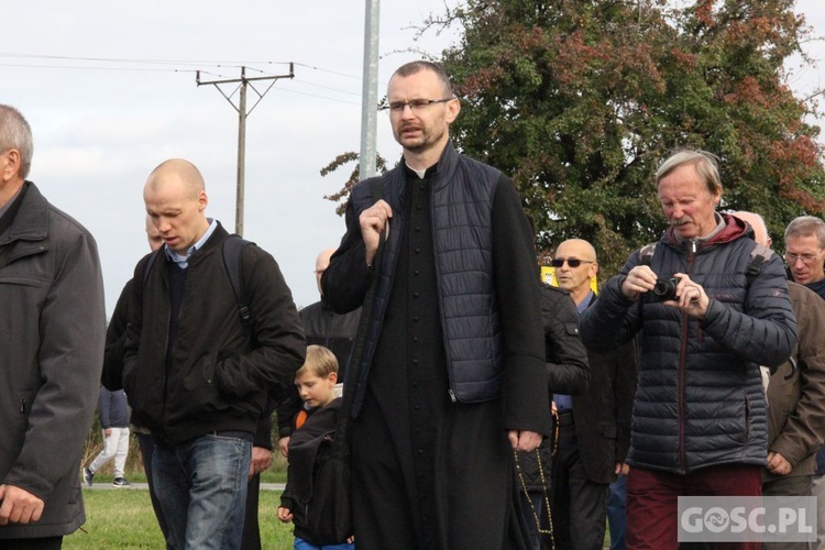 VII Pielgrzymka Mężczyzn do sanktuarium Pierwszych Męczenników Polski w Międzyrzeczu - cz. I