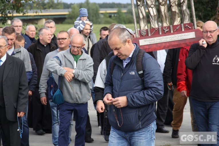 VII Pielgrzymka Mężczyzn do sanktuarium Pierwszych Męczenników Polski w Międzyrzeczu - cz. I