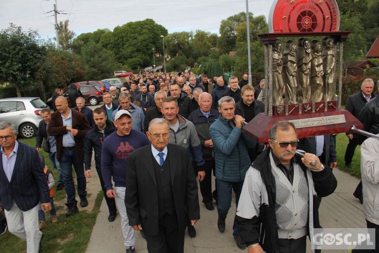 VII Pielgrzymka Mężczyzn do sanktuarium Pierwszych Męczenników Polski w Międzyrzeczu - cz. I
