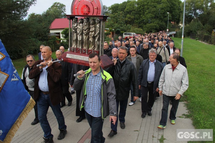 VII Pielgrzymka Mężczyzn do sanktuarium Pierwszych Męczenników Polski w Międzyrzeczu - cz. I