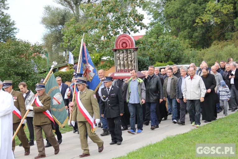 VII Pielgrzymka Mężczyzn do sanktuarium Pierwszych Męczenników Polski w Międzyrzeczu - cz. I