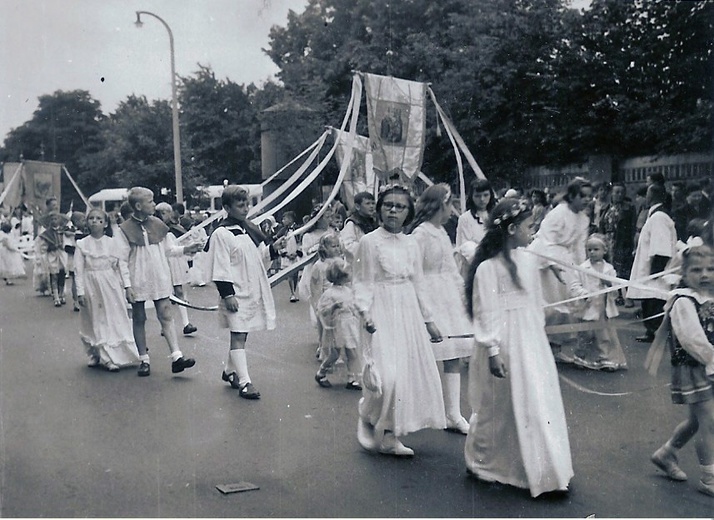 Budowa kościoła przy ul. Zagórnej