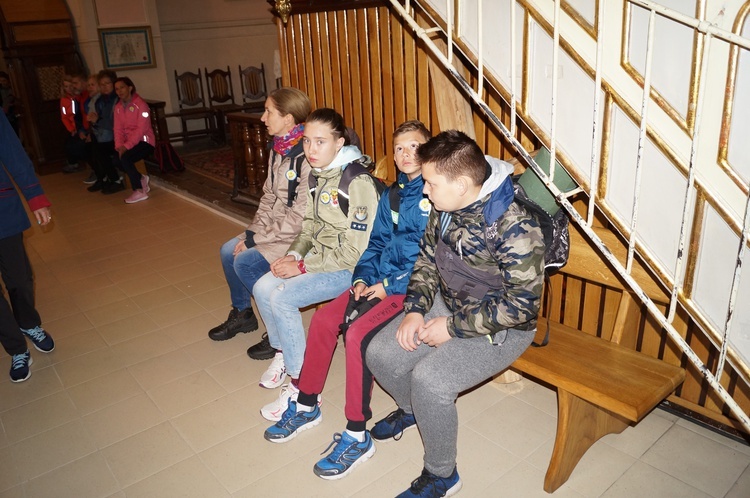 Pielgrzymka katechetów z Mszczonowa do Lutkówki