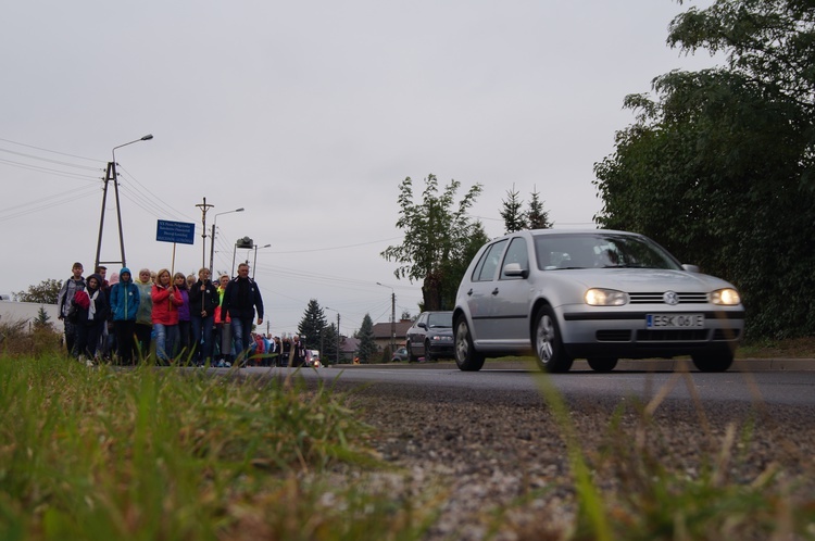 Pielgrzymka katechetów z Mszczonowa do Lutkówki