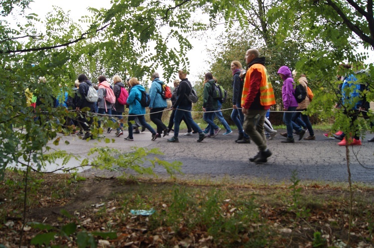 Pielgrzymka katechetów z Mszczonowa do Lutkówki