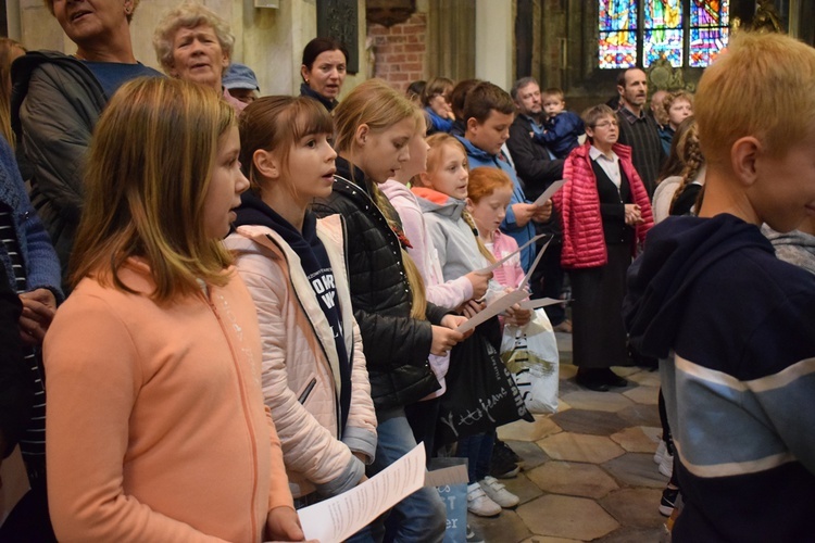 Ruch Rodzin Nazaretańskich rozpoczął rok formacyjny we Wrocławiu cz. 2