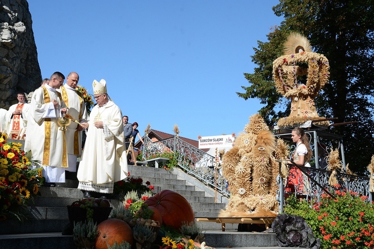 Diecezjalne dożynki na Górze św. Anny