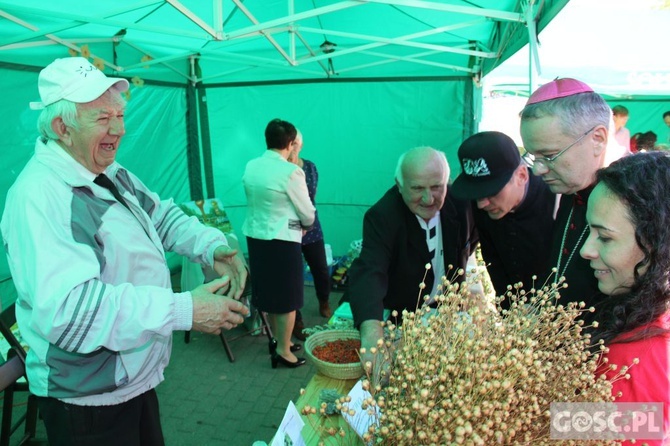 Akcja "Kromka chleba dla sąsiada" i Niedziela św. Franciszka w Jaczowie