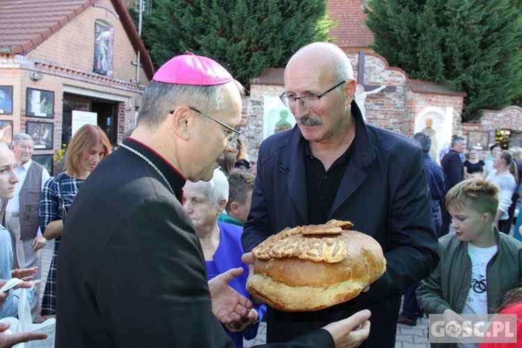 Akcja "Kromka chleba dla sąsiada" i Niedziela św. Franciszka w Jaczowie