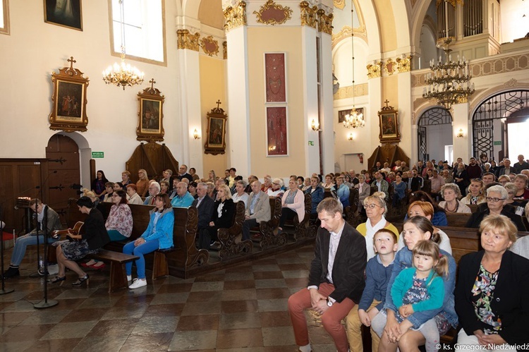 Diecezjalna Pielgrzymka Nauczycieli do Rokitna