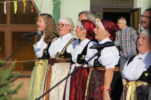 1. Festyn parafialny "Dach z serca" na os. Polskich Skrzydeł w Bielsku-Białej
