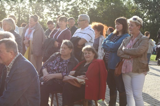 1. Festyn parafialny "Dach z serca" na os. Polskich Skrzydeł w Bielsku-Białej