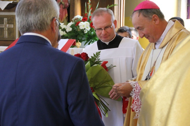 Bystra. Konsekracja ołtarza