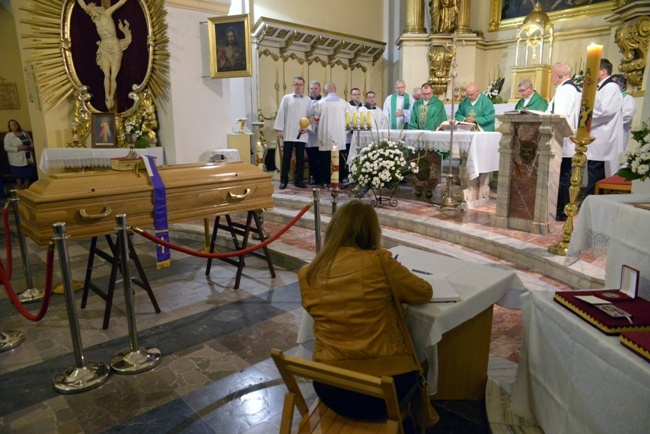 Pożegnanie o. Huberta Czumy SJ