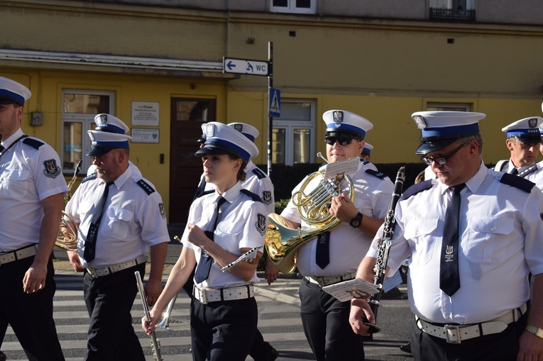 Ulicami Wrocławia ze św. Stanisławem i św. Dorotą