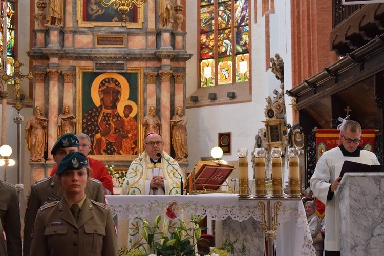 Ulicami Wrocławia ze św. Stanisławem i św. Dorotą