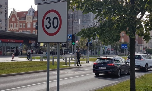 Katowice. Strefa Tempo 30 rozszerzona o nowe ulice