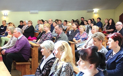 – Rekolekcje dla katechetów odbyły się pod hasłem „Być uczniem i czynić uczniów. O formacji chrześcijańskiej w świetle Eucharystii”.