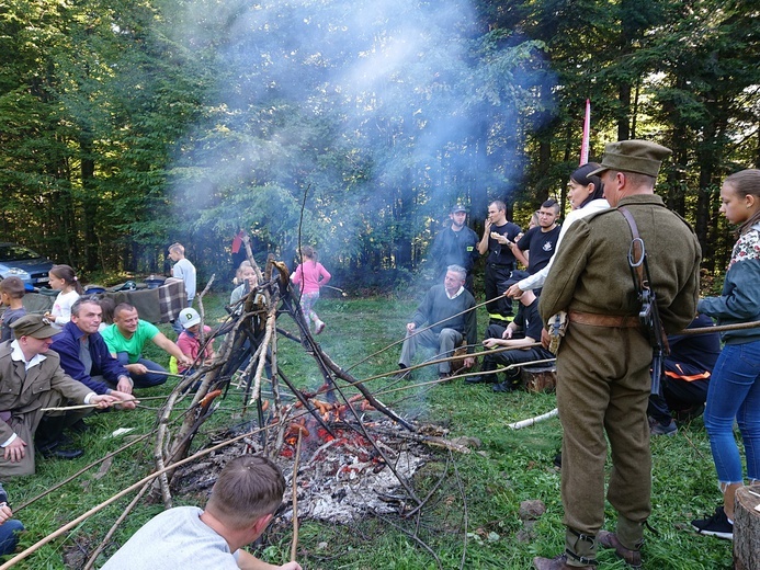 Kamionka. Przy Diablej Dziurze stanął krzyż