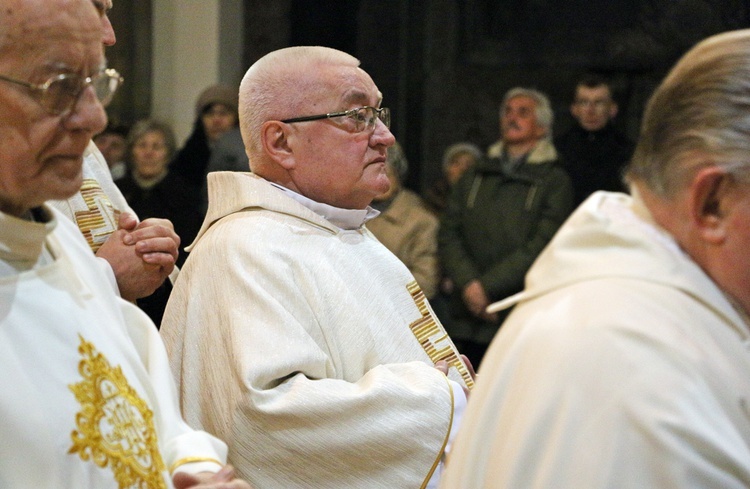 Śp. ks. prał. Marian Biskup w obiektywie "Gościa" i nie tylko