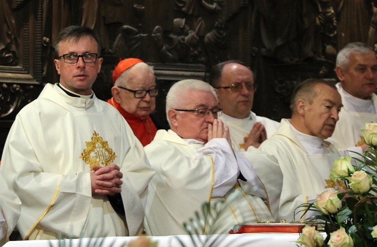 Śp. ks. prał. Marian Biskup w obiektywie "Gościa" i nie tylko