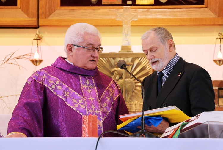 Śp. ks. prał. Marian Biskup w obiektywie "Gościa" i nie tylko