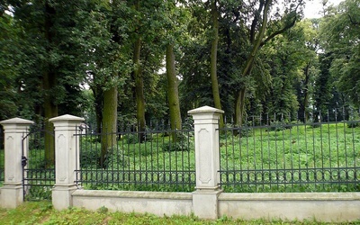Park na Węglinie jest zamknięty dla mieszkańców.