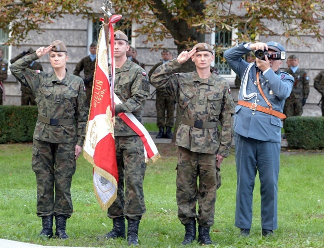 Odsłonięcie pomnika żołnierzy AK