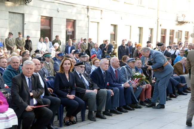 Odsłonięcie pomnika żołnierzy AK