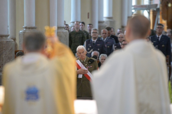 Odsłonięcie pomnika żołnierzy AK