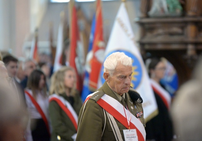 Odsłonięcie pomnika żołnierzy AK