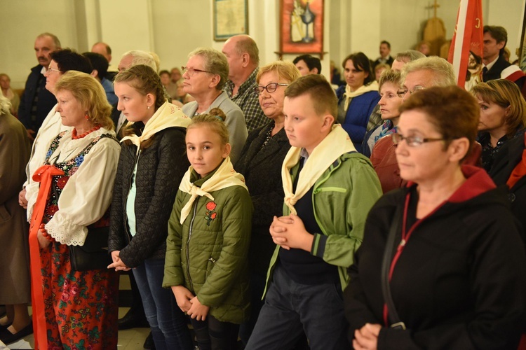 Pielgrzymka Arcybractwa Straży Honorowej NSPJ do Piwnicznej