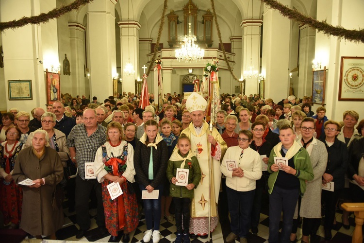 Pielgrzymka Arcybractwa Straży Honorowej NSPJ do Piwnicznej