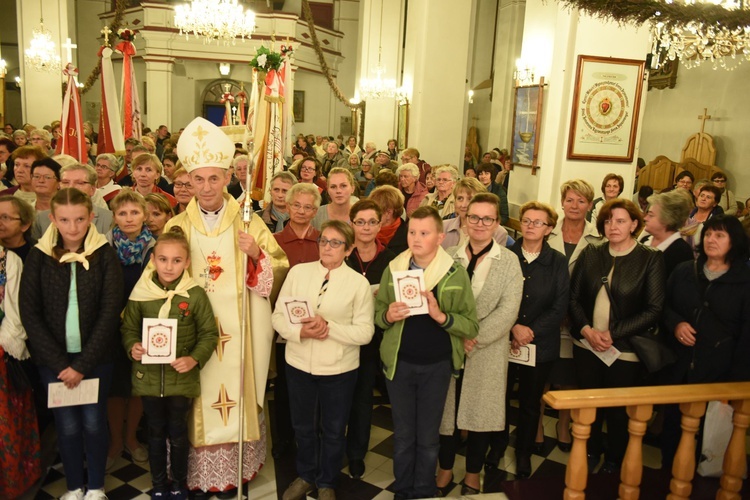 Pielgrzymka Arcybractwa Straży Honorowej NSPJ do Piwnicznej