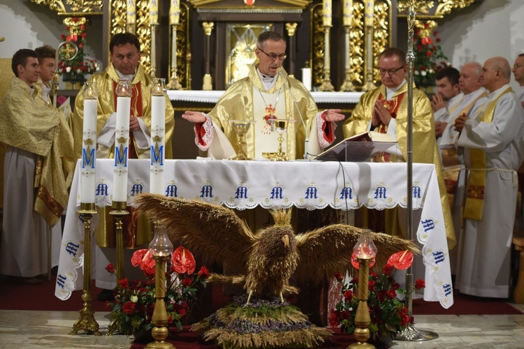 Pielgrzymka Arcybractwa Straży Honorowej NSPJ do Piwnicznej