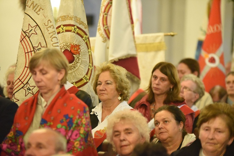 Pielgrzymka Arcybractwa Straży Honorowej NSPJ do Piwnicznej