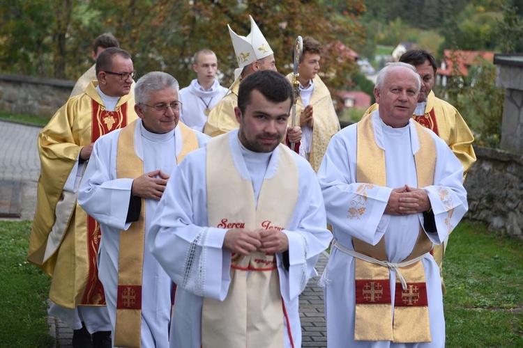 Pielgrzymka Arcybractwa Straży Honorowej NSPJ do Piwnicznej