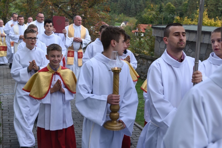 Pielgrzymka Arcybractwa Straży Honorowej NSPJ do Piwnicznej