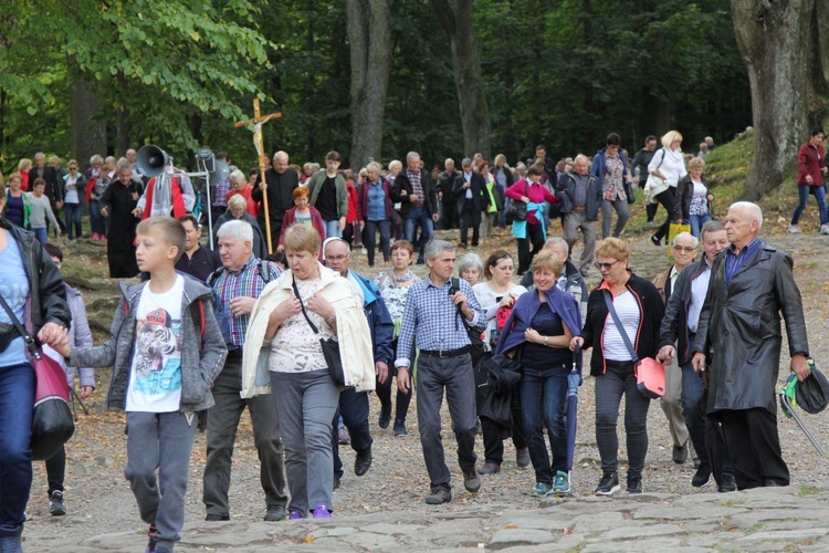 12. Pielgrzymka Rodzin Diecezji Bielsko-Żywieckiej do Kalwarii Zebrzydowskiej - 2019, cz. 1