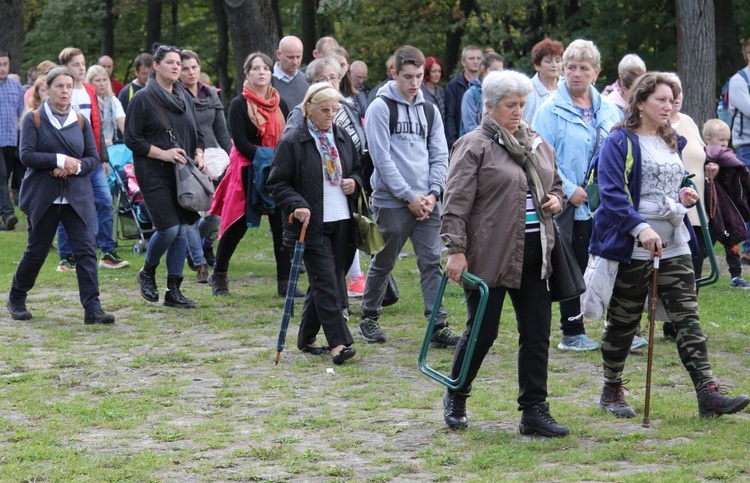 12. Pielgrzymka Rodzin Diecezji Bielsko-Żywieckiej do Kalwarii Zebrzydowskiej - 2019, cz. 1