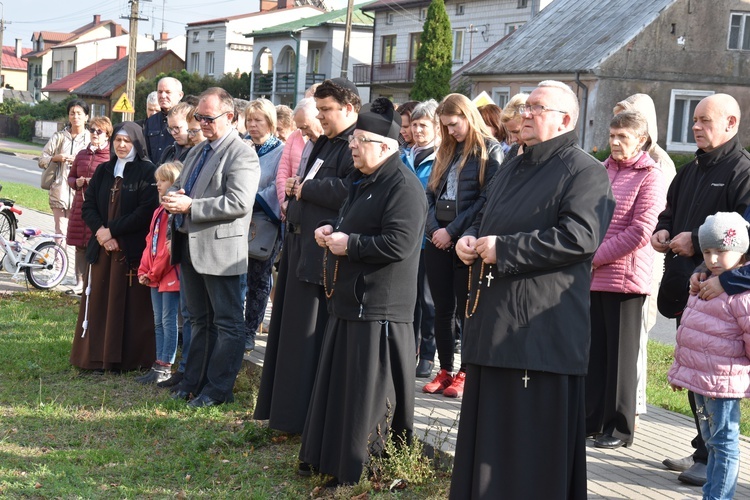 Przasnysz. Koronka na ulicach miasta