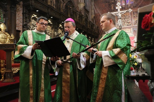 Pasowanie nowych dam i rycerzy Zakonu Korony Polskiej św. Kazimierza Królewicza