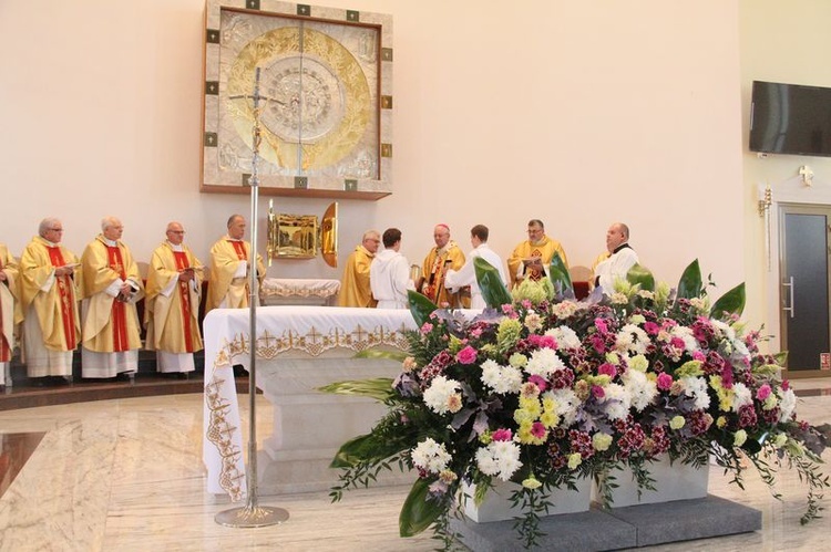 Konsekracja kościoła Świętej Rodziny w Lublinie