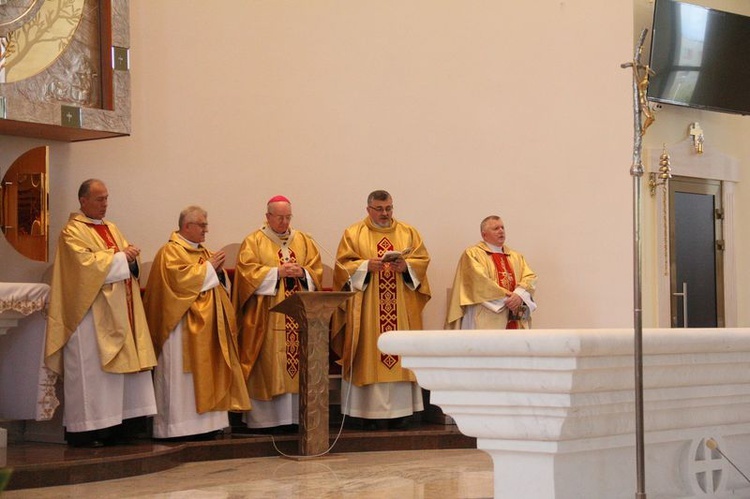 Konsekracja kościoła Świętej Rodziny w Lublinie