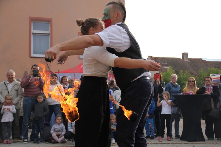 Piknik parafialny na Muchoborze Wielkim