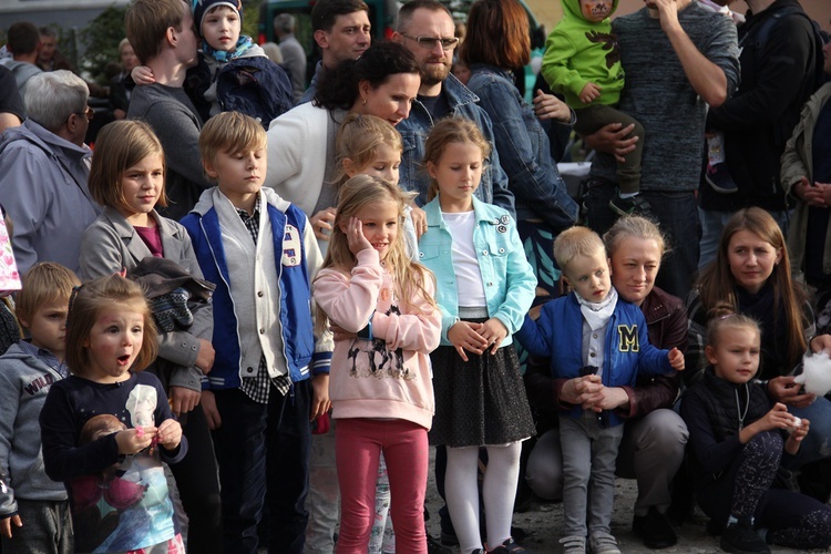 Piknik parafialny na Muchoborze Wielkim