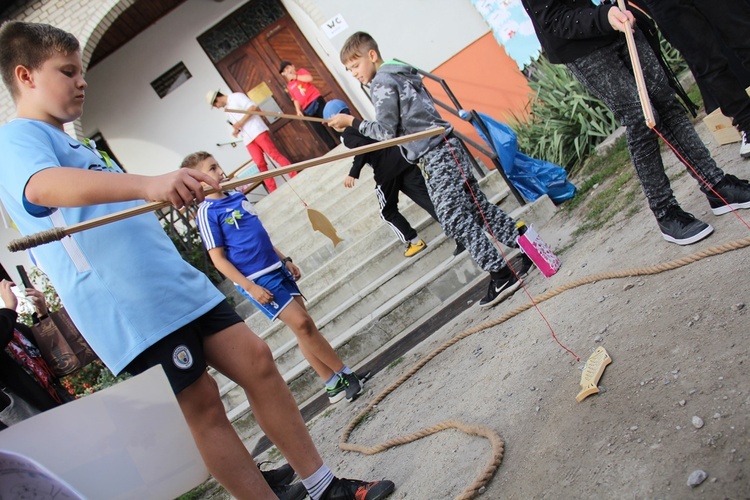 Piknik parafialny na Muchoborze Wielkim