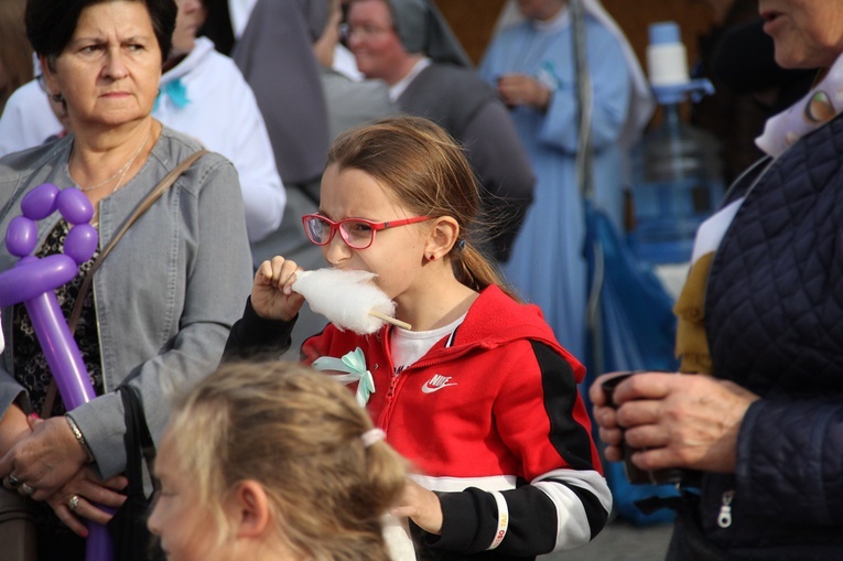 Piknik parafialny na Muchoborze Wielkim